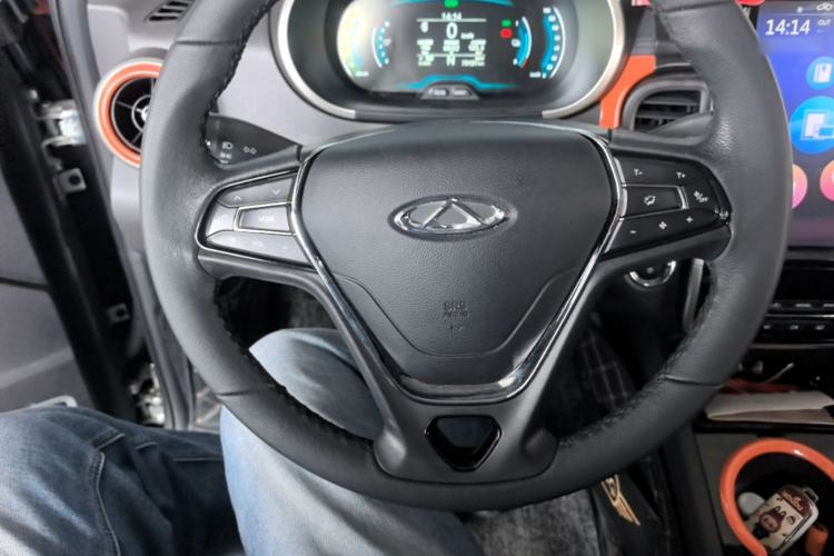 Used Chery QQ Little Ant 2021 200 000-Yuan Ant Fan Edition Talent Version NMC Battery 301 km Steering Wheel