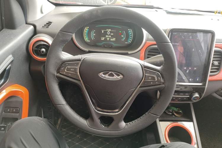 Used Chery QQ Little Ant 2021 150 000 Yuan Ant Fan Edition Ant Cool Version Lithium Iron Phosphate Steering Wheel