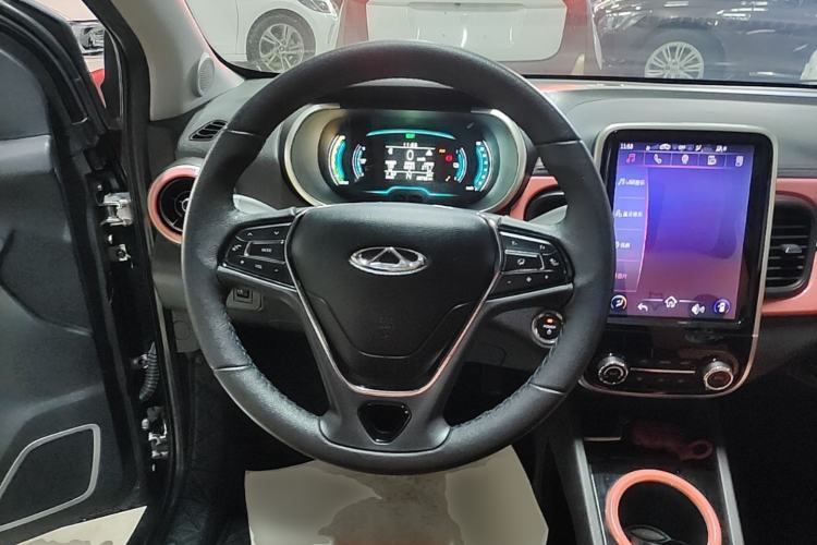 Used Chery QQ Little Ant 2021 150 000 Yuan Ant Fan Edition Ant Trend Version Lithium-Ion Battery Steering Wheel