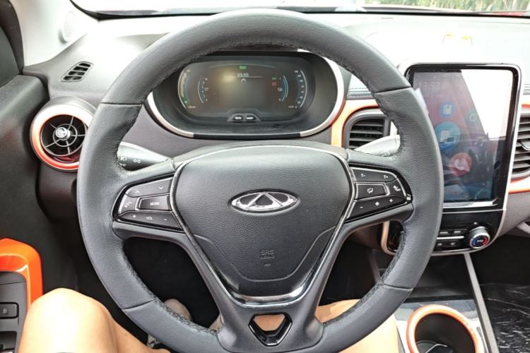 Used Chery QQ Little Ant 2021 200 000-Yuan Ant Fan Edition Energetic Version NMC Lithium Battery 301 km Steering Wheel