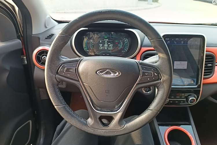 Used Chery QQ Little Ant 2021 150 000 Yuan Ant Fan Edition Ant Stylish Version Lithium-Ion Battery Steering Wheel