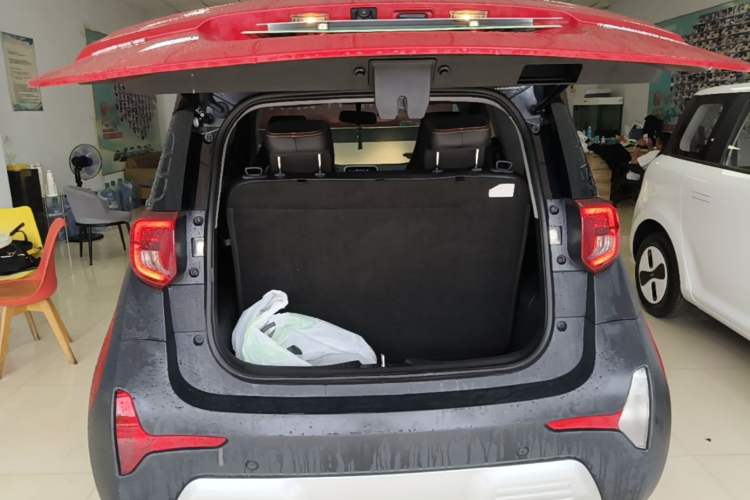 Used Chery QQ Little Ant 2021 200 000 Yuan "Ant Fan" Edition Energized Version NMC Lithium Battery 301 km Trunk