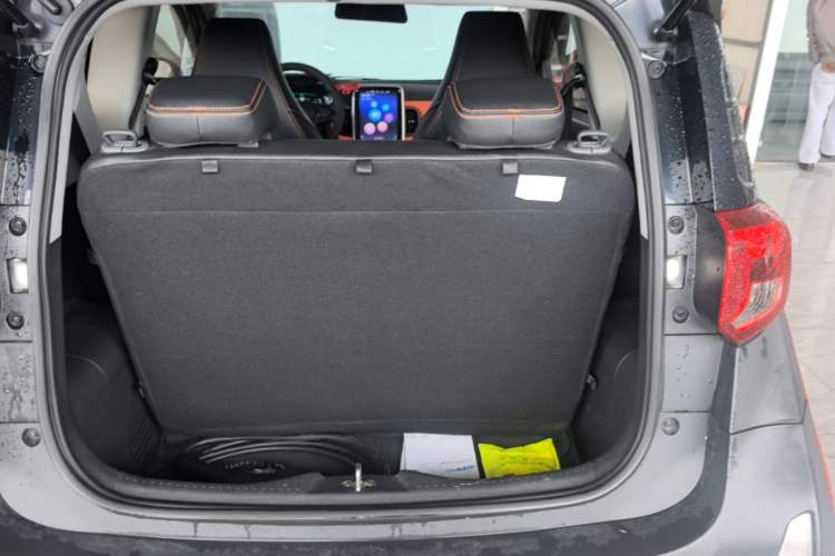 Used Chery QQ Little Ant 2021 200 000-Yuan Ant Fan Edition Talent Version NMC Battery 301 km Trunk