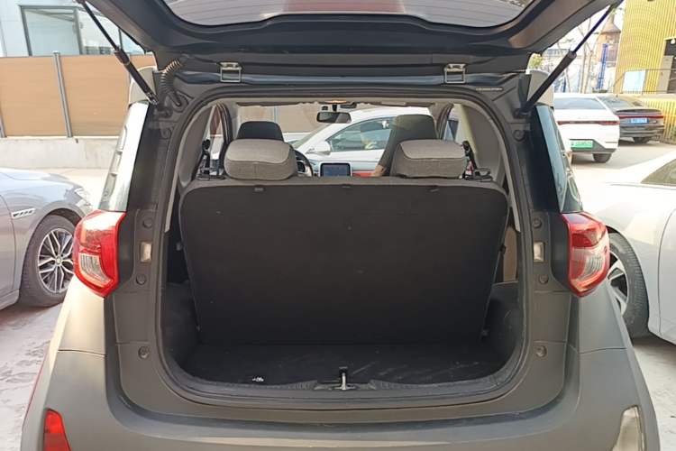 Used Chery QQ Little Ant 2021 150 000 Yuan Ant Fan Edition Ant Stylish Version Lithium-Ion Battery Trunk