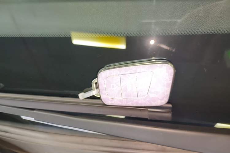 Used Chery QQ Little Ant 2021 Revised Version 150 000 Yuan Ant Fan Edition New Ant Cool Edition Lithium Iron Phosphate Vehicle Key