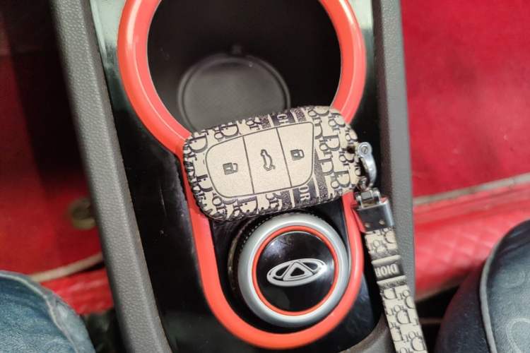 Used Chery QQ Little Ant 2021 150 000 Yuan "Ant Fan" Edition Ant Cool Version with Ternary Lithium Vehicle Key