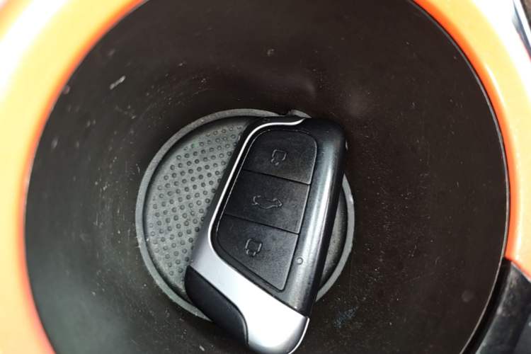 Used Chery QQ Little Ant 2021 200 000-Yuan Ant Fan Edition Energetic Version NMC Lithium Battery 301 km Vehicle Key