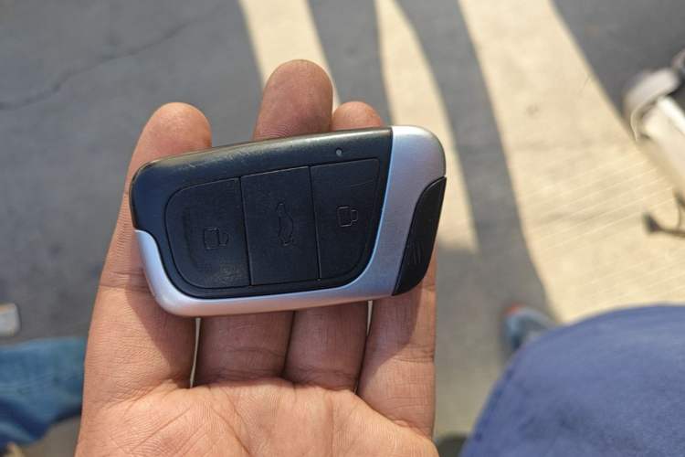 Used Chery QQ Little Ant 2021 150 000 Yuan "Ant Fan" Edition New Ant Xuan Version Lithium-NMC Battery Vehicle Key
