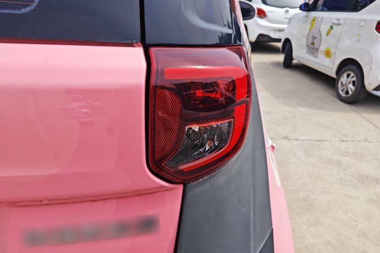 Used Chery QQ Little Ant 2021 150 000 Yuan Ant Fan Edition Queen Version Lithium Iron Phosphate Right Rear Taillight
