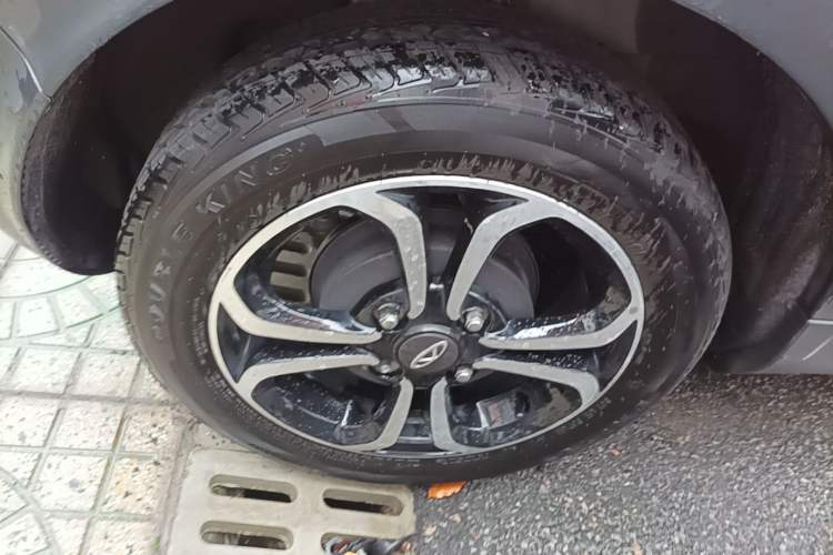 Used Chery QQ Little Ant 2021 200 000 Yuan Ant Fan Edition Energized Version Lithium Iron Phosphate 301 km Right Rear Wheel Hub