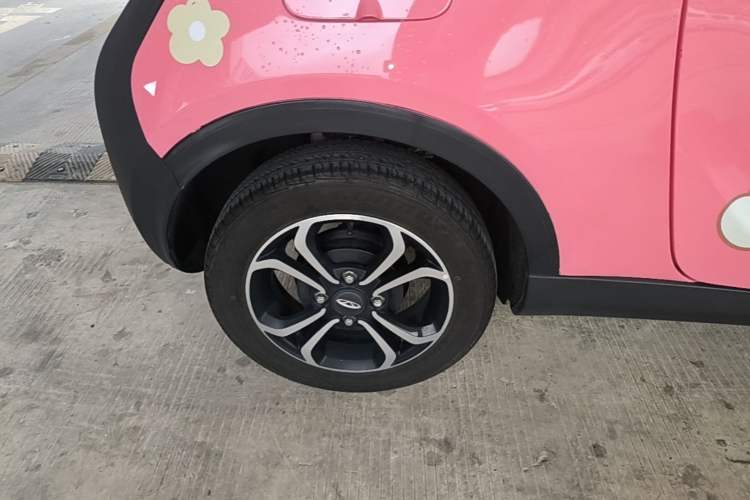 Used Chery QQ Little Ant 2021 Revised Version 150 000 Yuan Ant Fan Edition New Ant Cool Edition Lithium Iron Phosphate Right Rear Wheel Hub