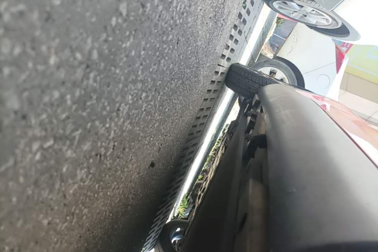 Used Chery QQ Little Ant 2021 200 000 Yuan Ant Fan Edition Energized Version Lithium Iron Phosphate 301 km Right Side Sill