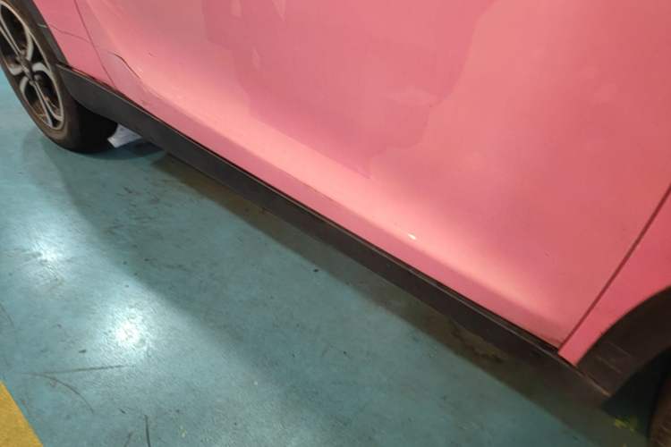 Used Chery QQ Little Ant 2021 200 000 Yuan Ant Fan Edition Energized Version NMC Lithium Battery 408 km Right Side Sill