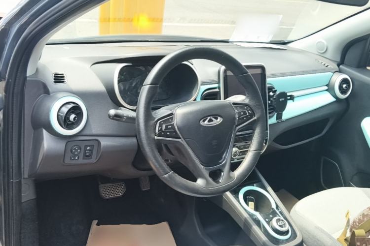 Used Chery QQ Little Ant 2021 Revised Version 150 000 Yuan Ant Fan Edition Ant Tide Version Lithium Iron Phosphate Center Console
