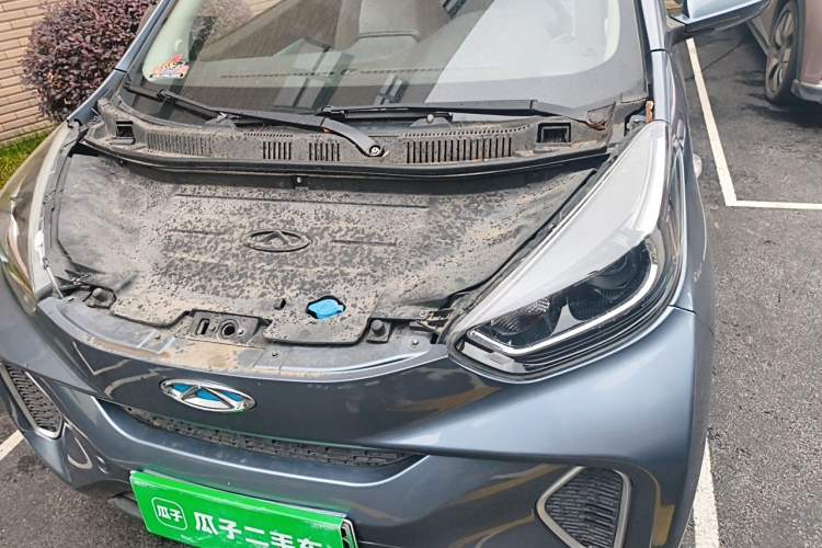 Used Chery QQ Little Ant 2021 200 000-Yuan Ant Fan Edition Talent Version NMC Battery 301 km Engine Bay Left