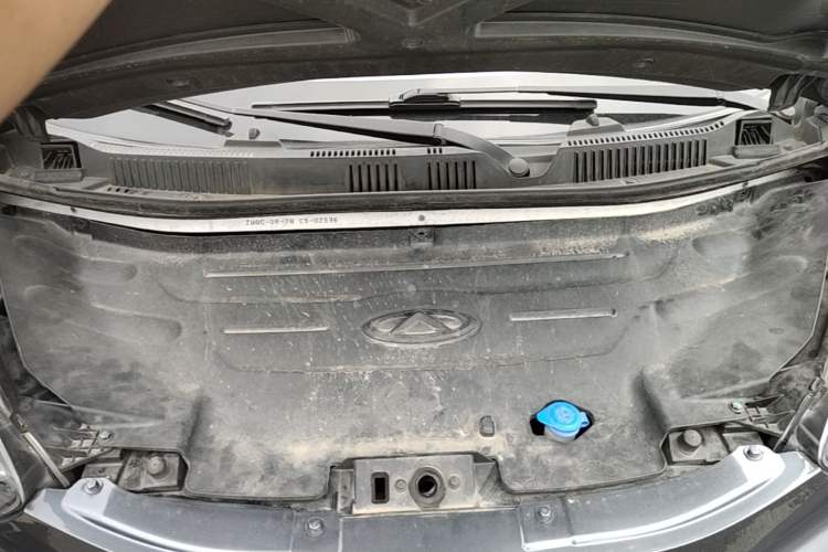 Used Chery QQ Little Ant 2021 150 000 Yuan Ant Fan Edition New Ant Cool Version Lithium Iron Phosphate Engine Bay