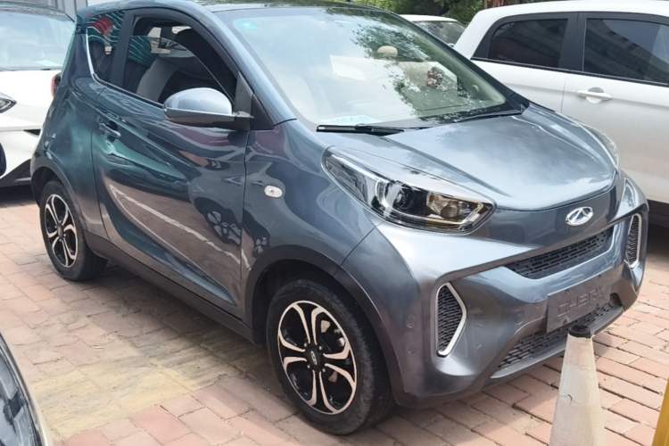 Used Chery QQ Little Ant 2021 Revised Version 150 000 Yuan Ant Fan Edition Ant Tide Version Lithium Iron Phosphate Front Right 45 Deg