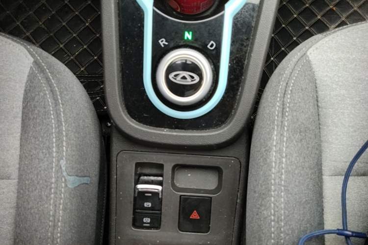 Used Chery QQ Little Ant 2021 150 000 Yuan Ant Fan Edition New Ant Cool Version Lithium Iron Phosphate Gear Lever