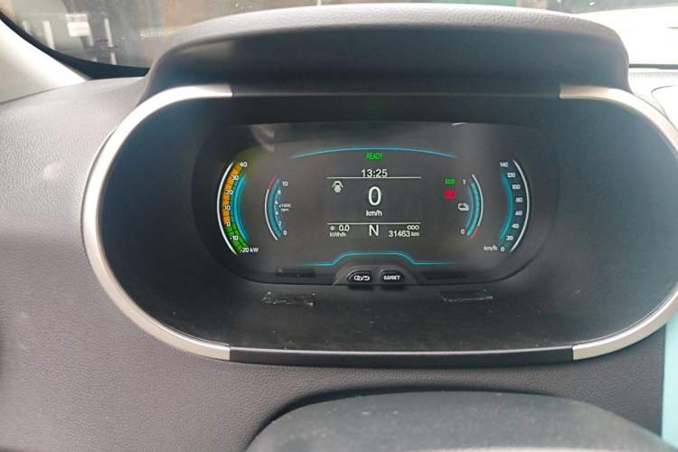 Used Chery QQ Little Ant 2021 200 000-Yuan Ant Fan Edition Talent Version NMC Battery 301 km Instrument Cluster