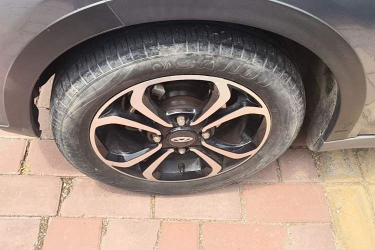 Used Chery QQ Little Ant 2021 Revised Version 150 000 Yuan Ant Fan Edition Ant Tide Version Lithium Iron Phosphate Left Front Wheel Hub