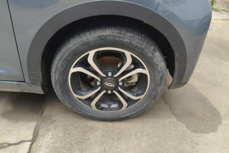Used Chery QQ Little Ant 2021 150 000 Yuan Ant Fan Edition New Ant Cool Version Lithium Iron Phosphate Right Front Wheel Hub