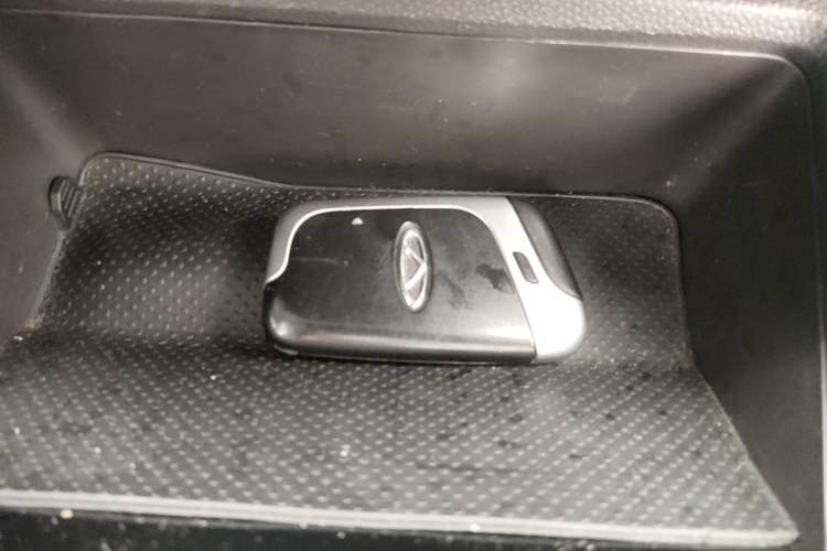 Used Chery QQ Little Ant 2021 150 000 Yuan Ant Fan Edition New Ant Cool Version Lithium Iron Phosphate Vehicle Key