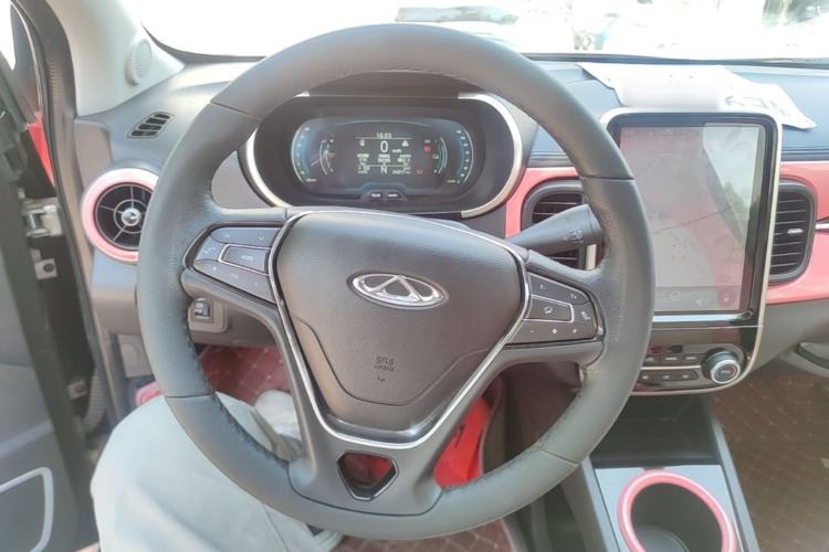 Used Chery QQ Little Ant 2021 200 000 Yuan "Ant Fan" Edition Energized Version NMC Lithium Battery 301 km Steering Wheel