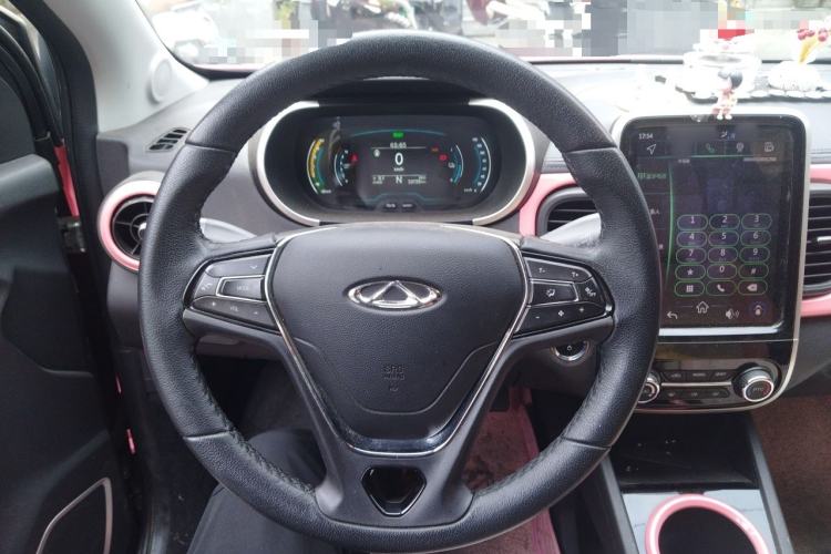 Used Chery QQ Little Ant 2021 200 000-Yuan Ant Fan Edition Talent Version NMC Battery 301 km Steering Wheel