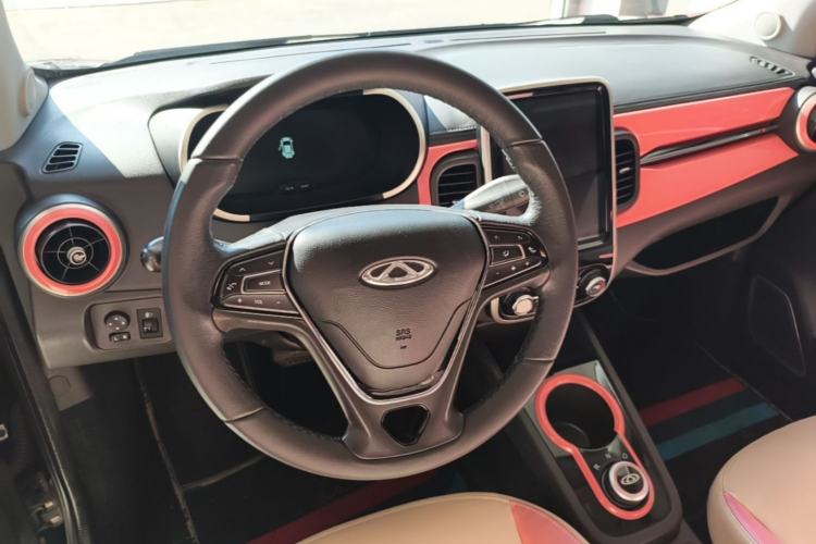 Used Chery QQ Little Ant 2021 200 000-Yuan Ant Fan Edition Talent Version NMC Battery 301 km Steering Wheel