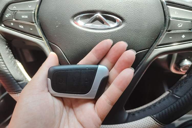 Used Chery QQ Little Ant 2021 150 000 Yuan "Ant Fan" Edition New Ant Cool Version Lithium-Ion Battery Vehicle Key