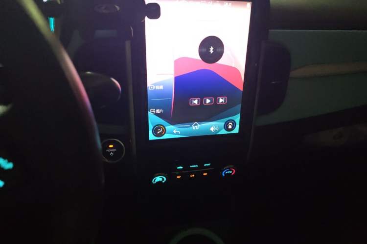 Used Chery QQ Little Ant 2021 200 000-Yuan Ant Fan Edition Oxygen Version Lithium-Ion Battery 301 km Audio And AC Panel