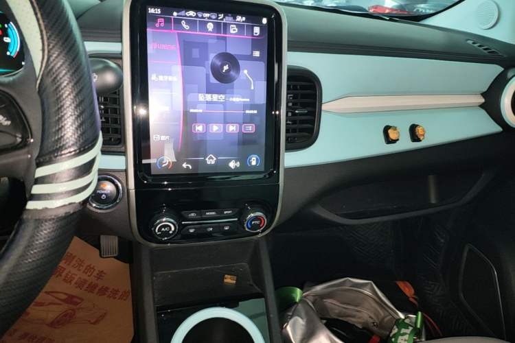 Used Chery QQ Little Ant 2021 200 000-Yuan Ant Fan Edition Talent Version NMC Battery 301 km Audio And AC Panel