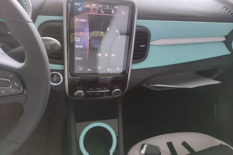 Used Chery QQ Little Ant 2021 200 000 Yuan Ant Fan Edition Energized Version NMC Lithium Battery 408 km Audio And AC Panel