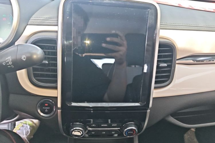Used Chery QQ Little Ant 2021 200 000-Yuan Ant Fan Edition Energetic Version NMC Lithium Battery 301 km Audio And AC Panel