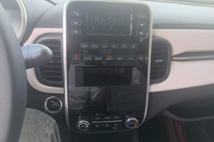 Used Chery QQ Little Ant 2021 150 000 Yuan Ant Fan Edition Ant Cool Version Lithium Iron Phosphate Audio And AC Panel