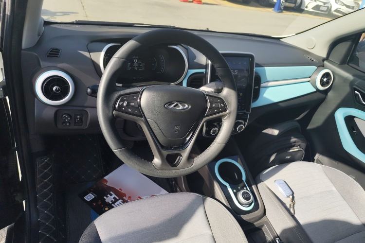 Used Chery QQ Little Ant 2021 150 000 Yuan Ant Fan Edition Ant Trend Version Lithium Iron Phosphate Center Console