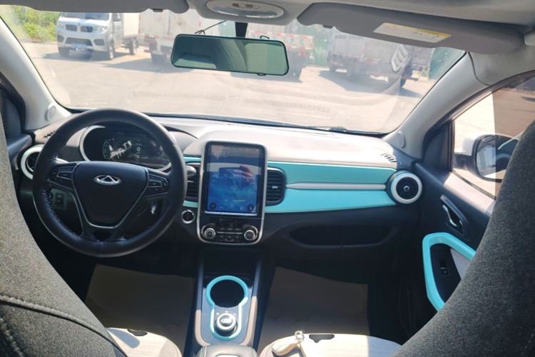Used Chery QQ Little Ant 2021 200 000-Yuan Ant Fan Edition Talent Version NMC Battery 301 km Center Console