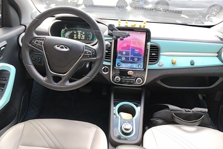 Used Chery QQ Little Ant 2021 200 000-Yuan Ant Fan Edition Talent Version NMC Battery 301 km Center Console