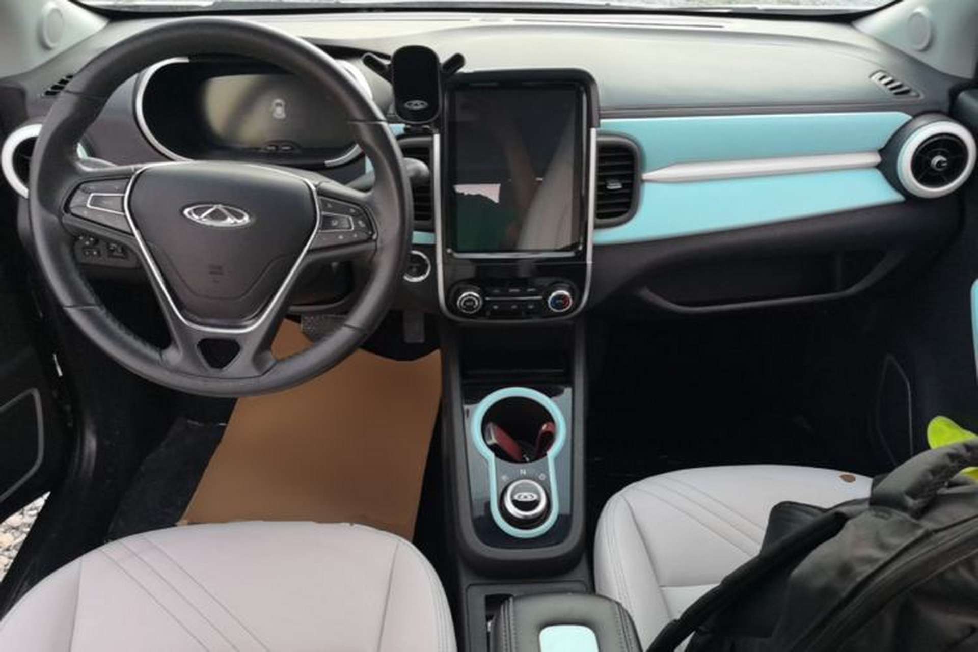 Used Chery QQ Little Ant 2021 Revised Version 150 000 Yuan Ant Fan Edition New Ant Cool Edition Lithium Iron Phosphate Center Console