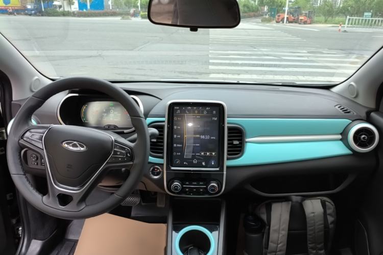 Used Chery QQ Little Ant 2021 150 000 Yuan Ant Fan Edition New Ant Cool Version Lithium Iron Phosphate Center Console