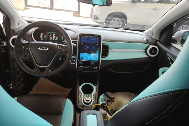 Used Chery QQ Little Ant 2021 150 000 Yuan Ant Fan Edition New Ant Cool Version Lithium Iron Phosphate Center Console