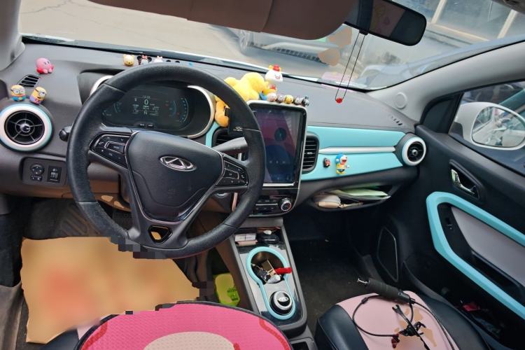 Used Chery QQ Little Ant 2021 150 000 Yuan Ant Fan Edition Ant Cool Version Lithium Iron Phosphate Center Console