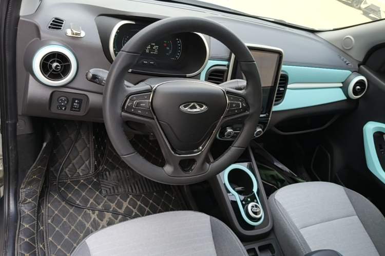 Used Chery QQ Little Ant 2021 150 000 Yuan Ant Fan Edition Ant Stylish Version Lithium Iron Phosphate Center Console