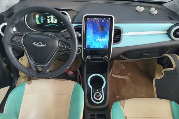 Used Chery QQ Little Ant 2021 150 000 Yuan Ant Fan Edition Ant Stylish Version Lithium-Ion Battery Center Console