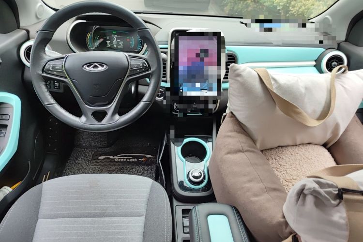 Used Chery QQ Little Ant 2021 Revised Version 150 000 Yuan Ant Fan Edition New Ant Cool Edition Lithium Iron Phosphate Center Console