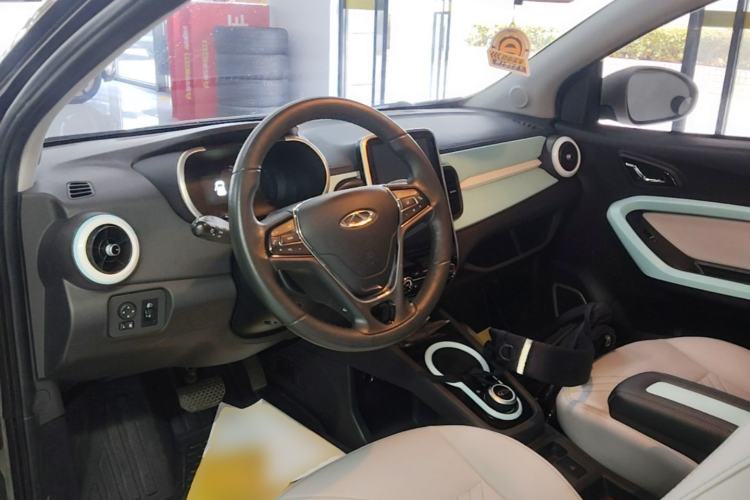 Used Chery QQ Little Ant 2021 150 000 Yuan Ant Fan Edition New Ant Cool Version Lithium Iron Phosphate Center Console