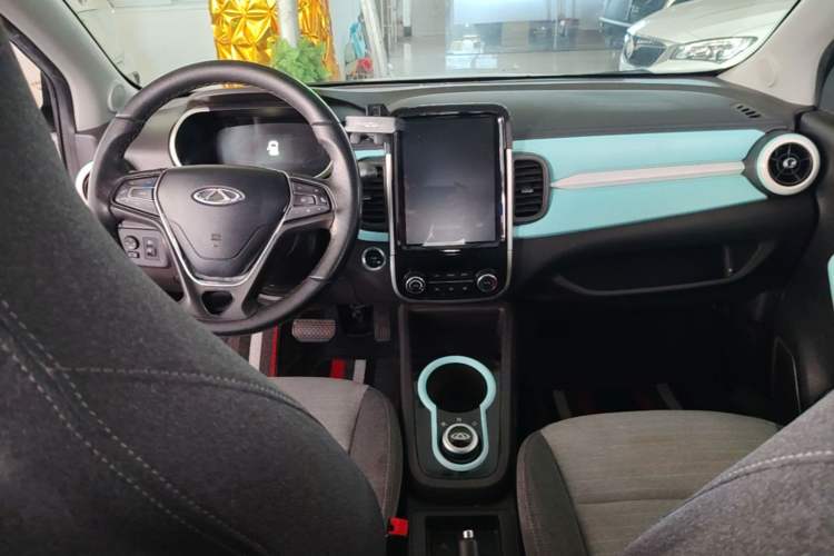 Used Chery QQ Little Ant 2021 150 000 Yuan Ant Fan Edition Ant Cool Version Lithium Iron Phosphate Center Console