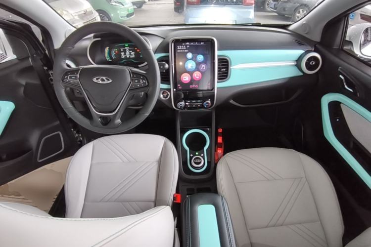 Used Chery QQ Little Ant 2021 200 000-Yuan Ant Fan Edition Talent Version Lithium Iron Phosphate 301 km Center Console