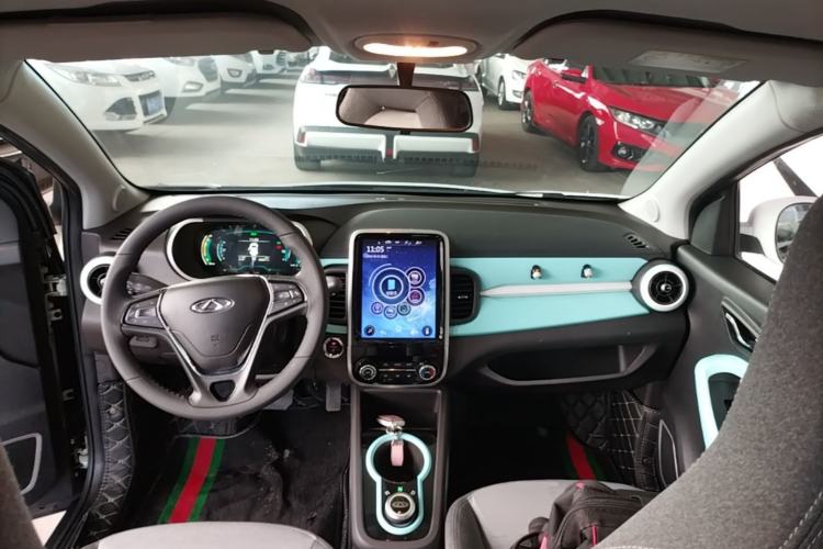 Used Chery QQ Little Ant 2021 150 000 Yuan Ant Fan Edition Ant Cool Version Lithium Iron Phosphate Center Console