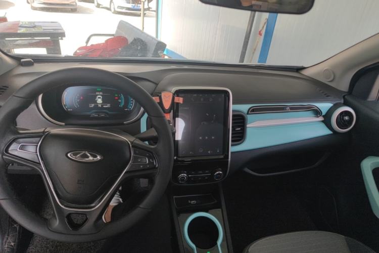 Used Chery QQ Little Ant 2021 150 000 Yuan Ant Fan Edition Ant Cool Version Lithium Iron Phosphate Center Console